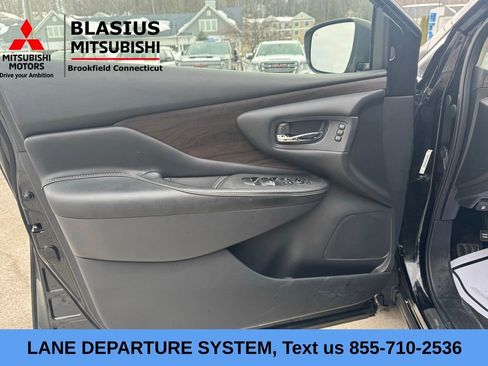 Used 2019 Nissan Murano Platinum w/ Cargo Package AWD/4WD image 18