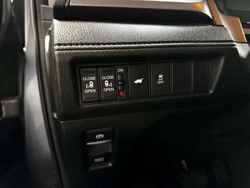 Used 2025 Honda Odyssey EX-L image 23