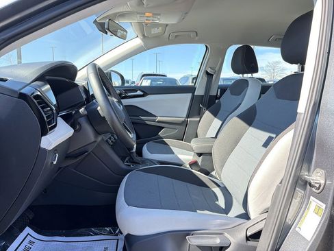 Used 2025 Volkswagen Taos S image 11