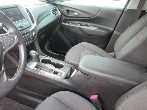 Certified 2019 Chevrolet Equinox LT FWD image 16