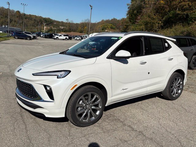 New 2026 Buick Encore GX Avenir w/ Avenir Technology Package AWD/4WD image 1