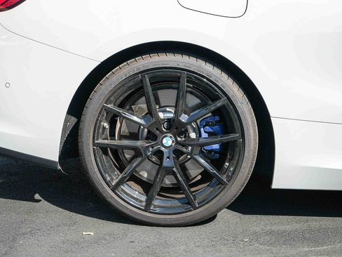 Used 2025 BMW 840i Convertible w/ Comfort Seating Package RWD image 11
