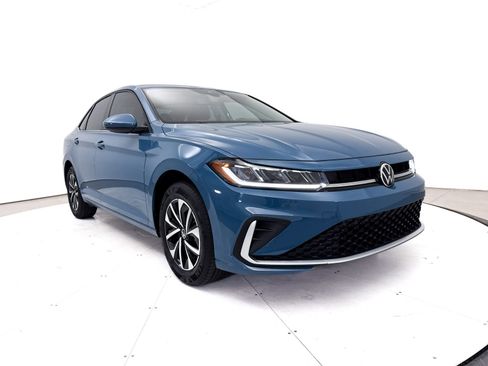 Used 2025 Volkswagen Jetta S FWD image 9