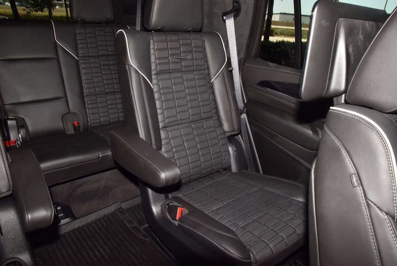Used 2023 Cadillac Escalade V w/ LPO, ONYX Package AWD/4WD image 23