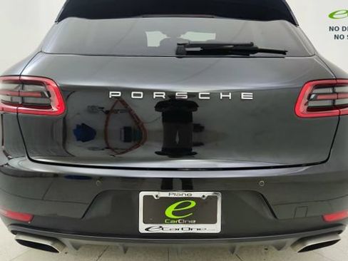 Used 2018 Porsche Macan AWD/4WD image 12