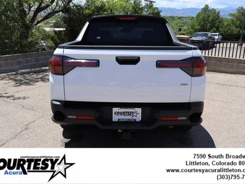 Used 2024 Hyundai Santa Cruz SEL AWD/4WD image 4
