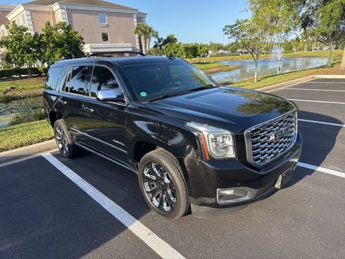 Used 2019 GMC Yukon Denali w/ Denali Ultimate Package image 1