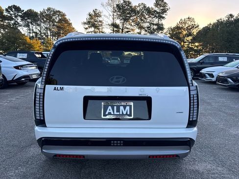 New 2026 Hyundai Ioniq 9 Limited image 4