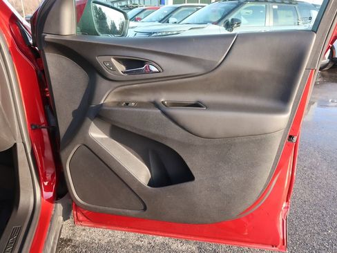 Used 2023 Chevrolet Equinox LT image 22