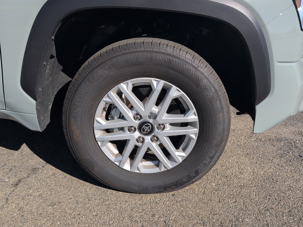 Used 2026 Toyota Tundra SR5 w/ SR5 Convenience Package RWD image 8