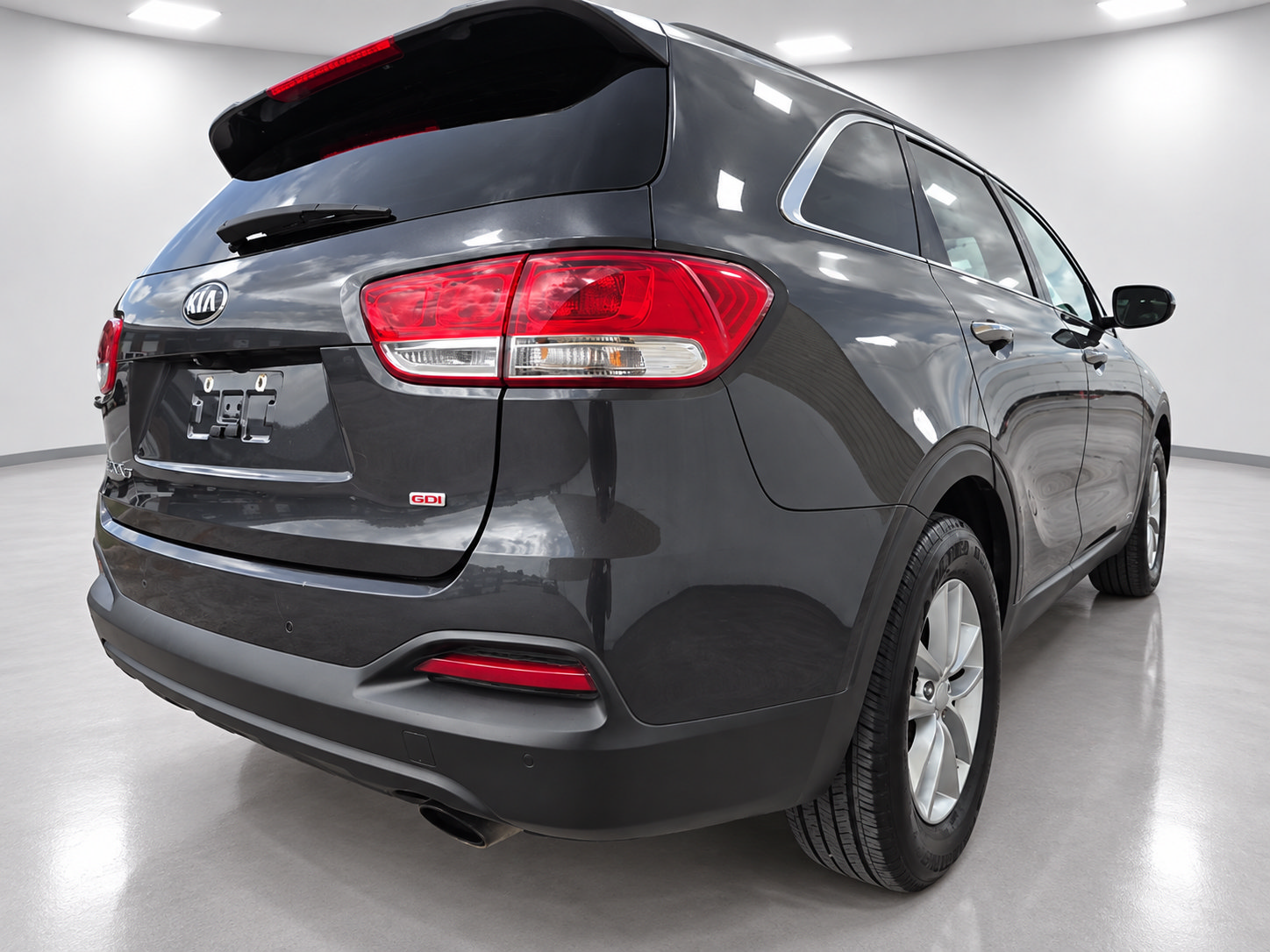 Used 2017 Kia Sorento AWD w/ LX Convenience Package image 6