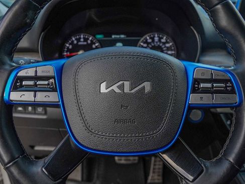 Certified 2022 Kia Telluride SX w/ SX Prestige Package image 12