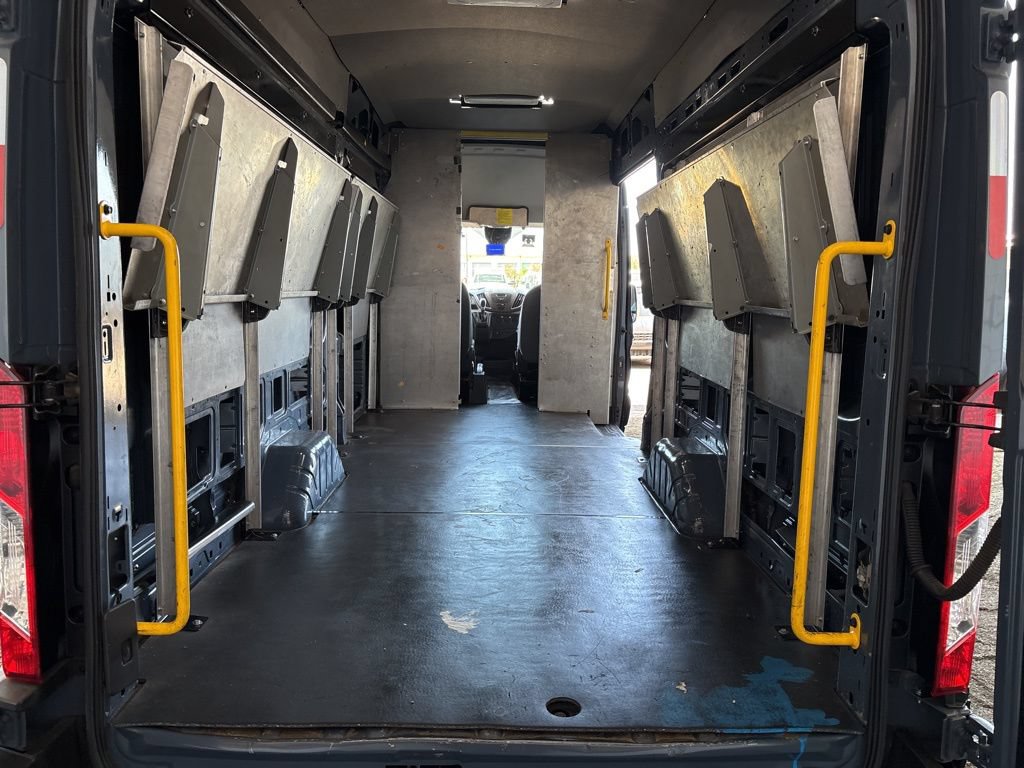 Used 2019 Ford Transit 250 148 High Roof Extended RWD image 16
