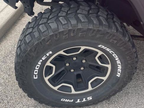 Used 2021 Jeep Wrangler Unlimited Sport AWD/4WD image 8