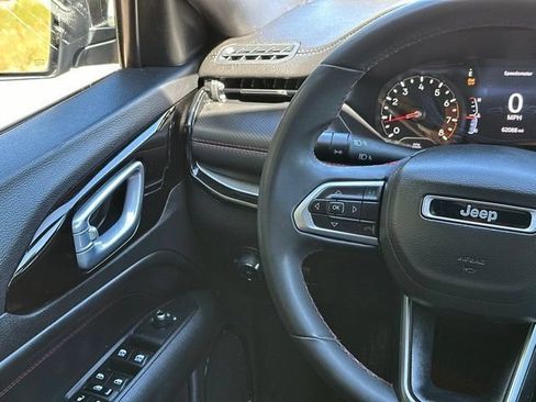 Used 2023 Jeep Compass Trailhawk AWD/4WD image 27