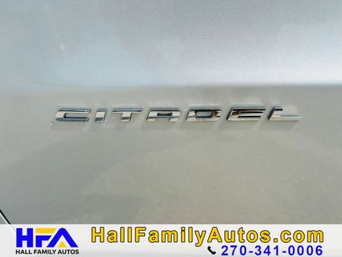 Used 2011 Dodge Durango Citadel w/ Trailer Tow Group IV AWD/4WD image 35