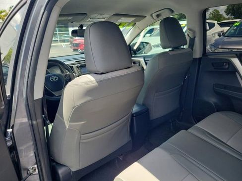 Used 2014 Toyota RAV4 LE FWD image 12