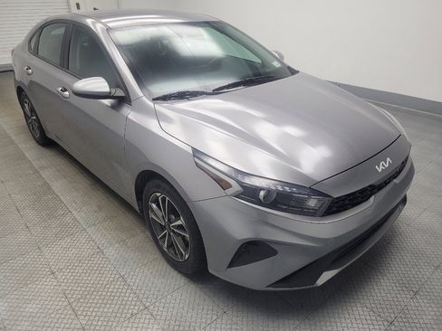 Used 2023 Kia Forte LXS FWD image 13