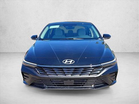 New 2026 Hyundai Elantra Limited image 6
