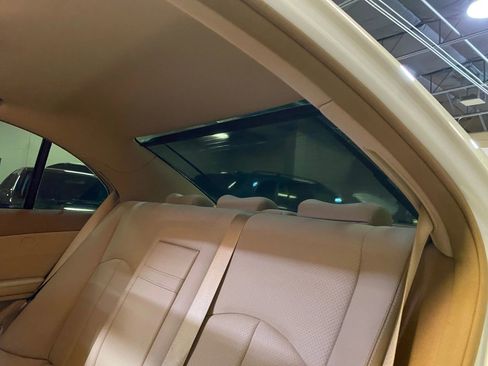 Used 2008 Mercedes-Benz E 350 Sedan image 23