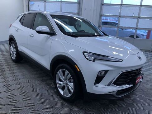 Used 2025 Buick Encore GX Preferred image 37