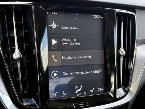 Used 2020 Volvo S60 T5 Momentum image 15