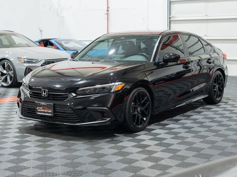 Used 2024 Honda Civic Sport image 3