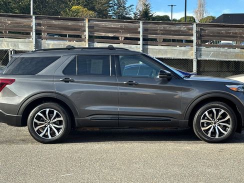 Used 2020 Ford Explorer ST w/ Premium Technology Package image 3