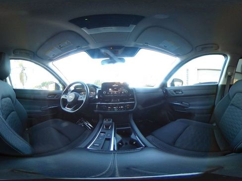 Used 2025 Nissan Pathfinder SV image 44