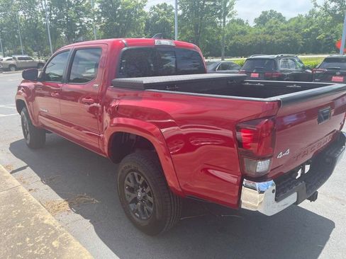 Used 2021 Toyota Tacoma SR5 AWD/4WD image 4