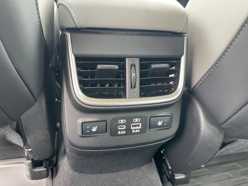 Used 2024 Subaru Legacy Limited AWD/4WD image 18