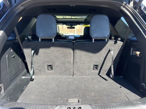 Used 2023 Ford Explorer ST AWD/4WD image 15