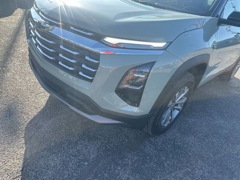 New 2026 Chevrolet Equinox LT image 9