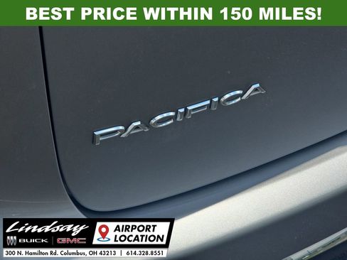 Used 2020 Chrysler Pacifica Limited image 32