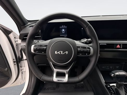 Used 2025 Kia K5 GT-Line w/ GT-Line Premium Package AWD/4WD image 12