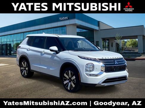 New 2026 Mitsubishi Outlander SE AWD/4WD image 1