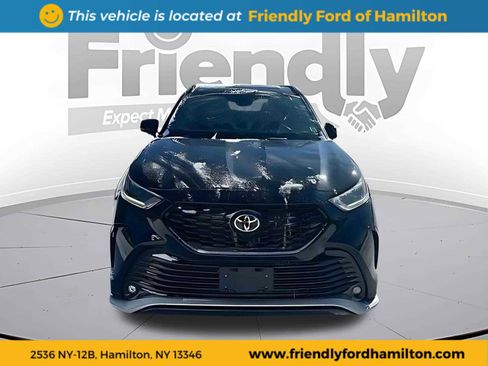 Used 2023 Toyota Highlander XSE image 3