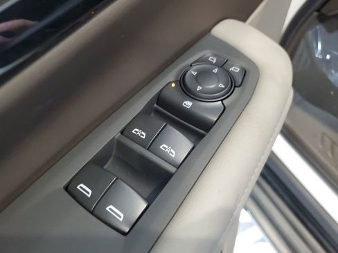 New 2026 Chevrolet Suburban LS image 20