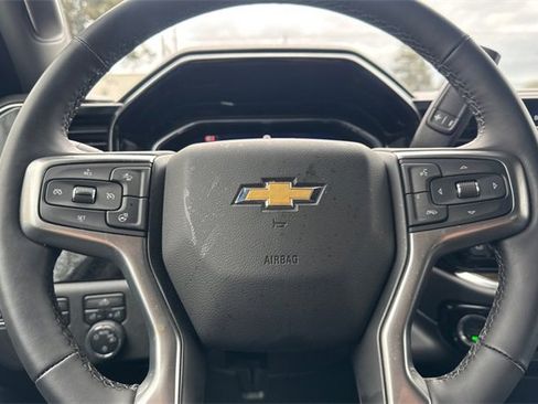 Used 2025 Chevrolet Silverado 1500 LT image 34