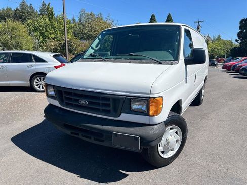 Used 2007 Ford E-250 and Econoline 250 image 2