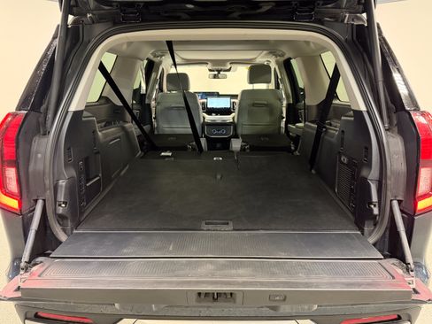 Used 2025 Ford Expedition Max Platinum w/ Driver's Package AWD/4WD image 29