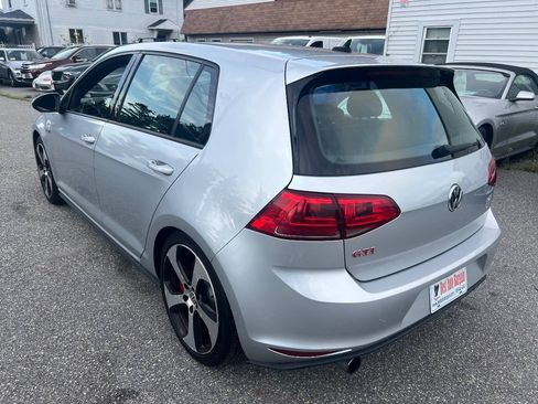 Used 2017 Volkswagen GTI SE FWD image 7