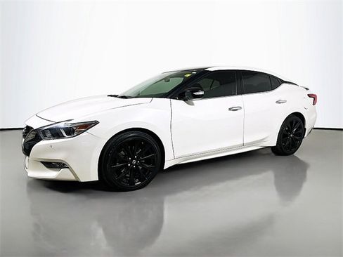 Used 2017 Nissan Maxima SR w/ Midnight Edition image 3