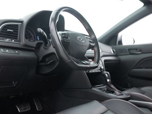 Used 2018 Hyundai Elantra Sport w/ Sport Premium Package 03 FWD image 25