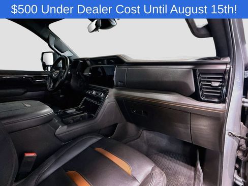 Used 2024 GMC Sierra 2500 AT4 w/ Technology Package AWD/4WD image 29
