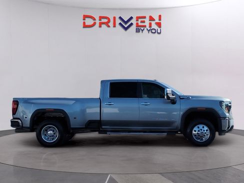 Used 2024 GMC Sierra 3500 SLT w/ Texas SLT Premium Package image 7