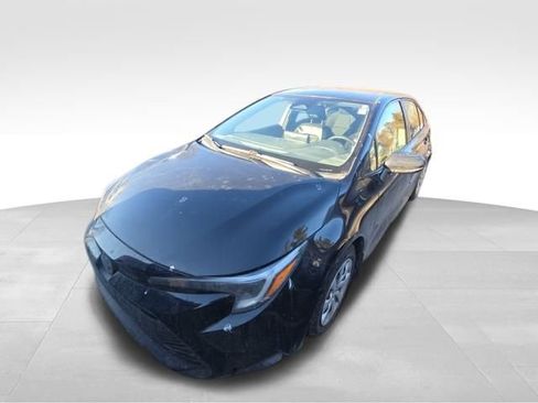 Used 2024 Toyota Corolla LE image 9