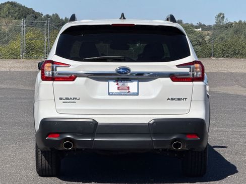 Used 2025 Subaru Ascent Premium AWD/4WD image 4