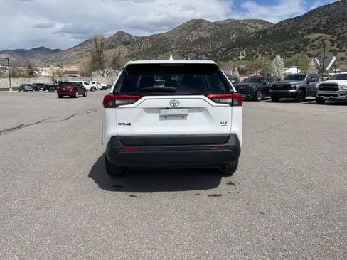 Used 2024 Toyota RAV4 XLE image 5