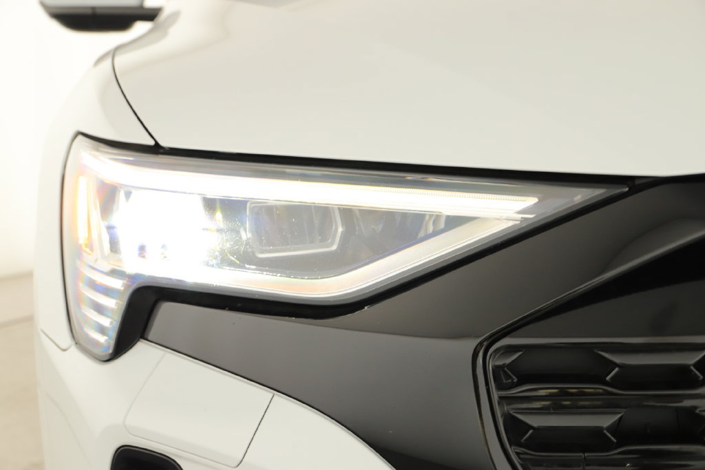 Certified 2024 Audi Q8 e-tron Premium AWD/4WD image 34